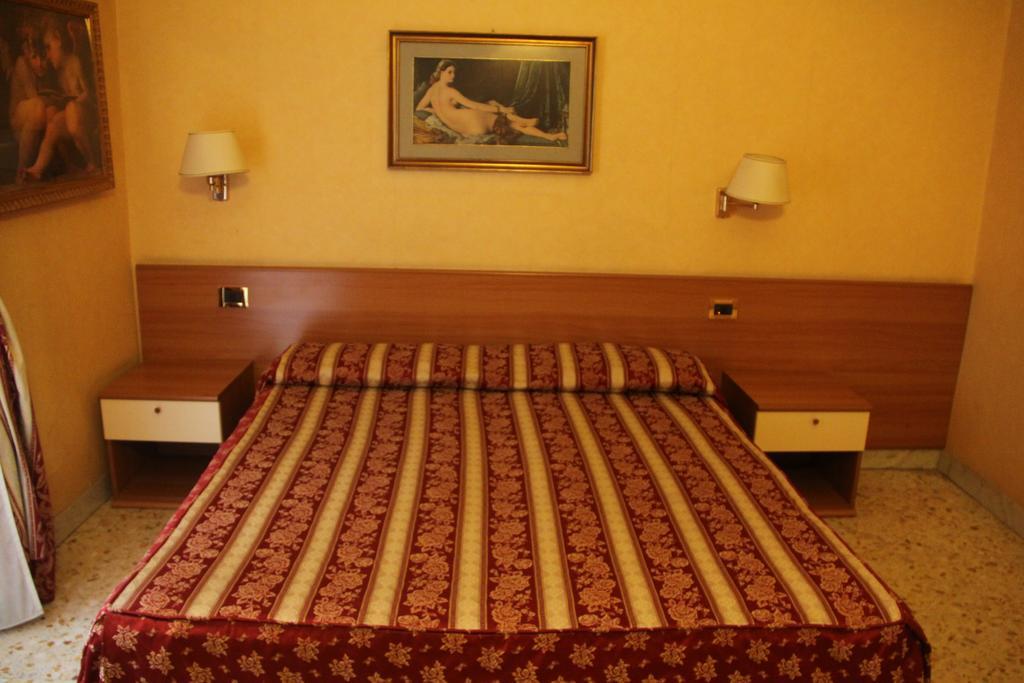 Hotel Milazzo Roma Bagian luar foto