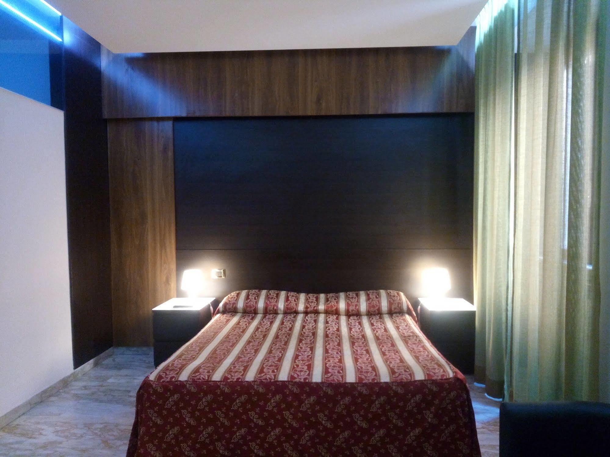Hotel Milazzo Roma Bagian luar foto